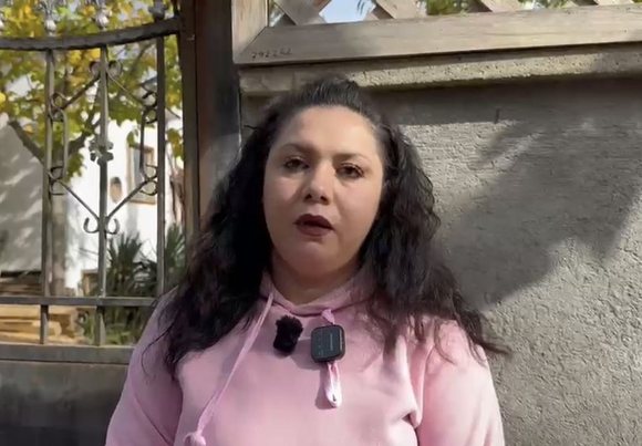 Nëna e 4-vjeçarit në Korçë akuzon edukatoren për dhunë; një edukatore arrestohet