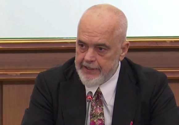 Rama u kërkon ministrave dorëheqjet e drejtuesve të institucioneve, sipas mediave
